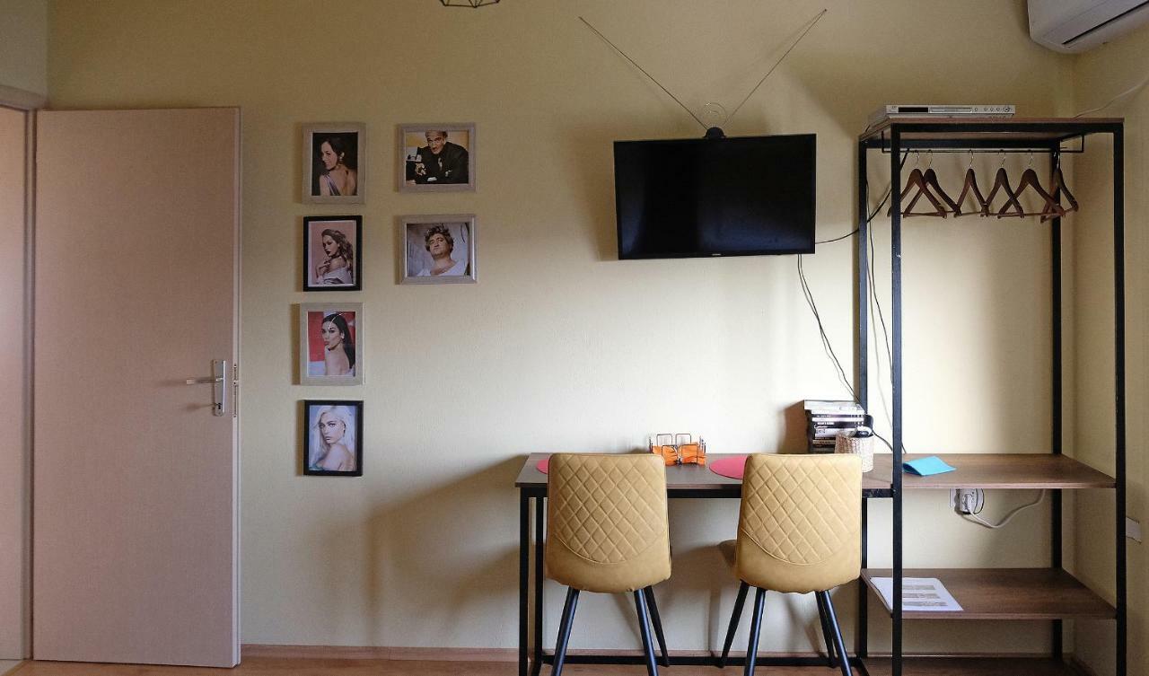 티라나 Friends Terrace 아파트 외부 사진